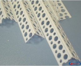 Уголок пластиковый перфорированный 2,5 м (Ансерглоб)